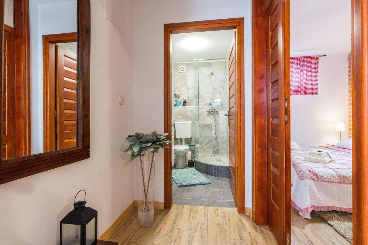 Apartments Rensi ซาดาร์ ภายนอก รูปภาพ