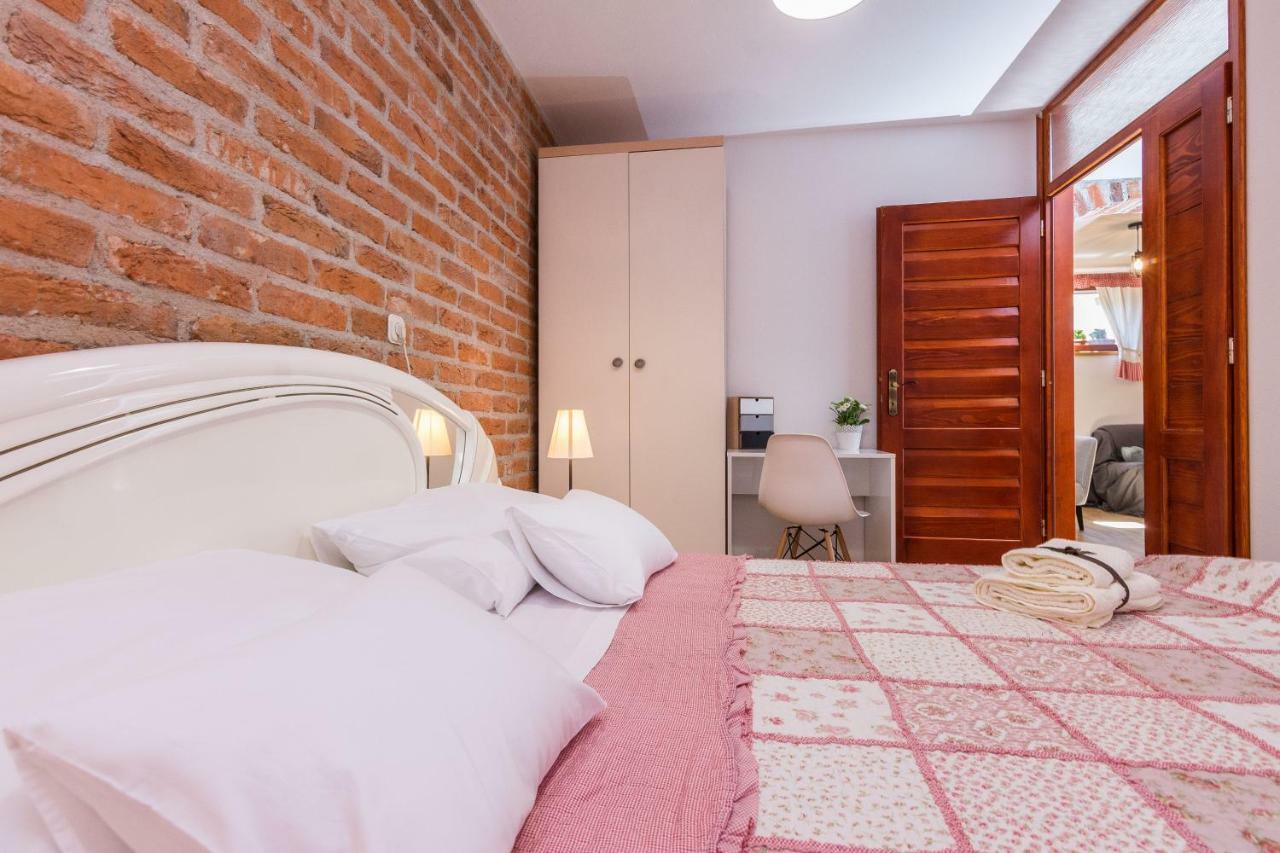 Apartments Rensi ซาดาร์ ภายนอก รูปภาพ