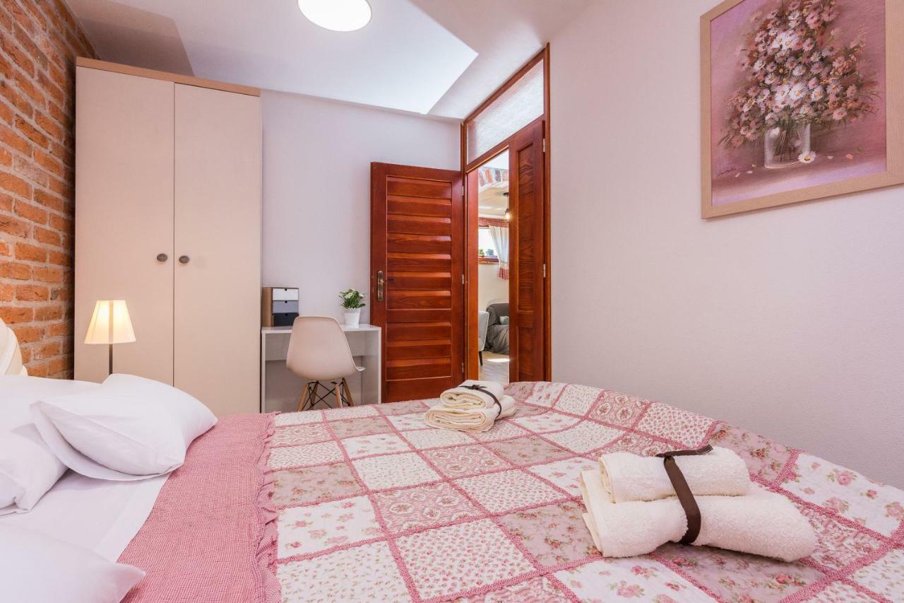 Apartments Rensi ซาดาร์ ภายนอก รูปภาพ