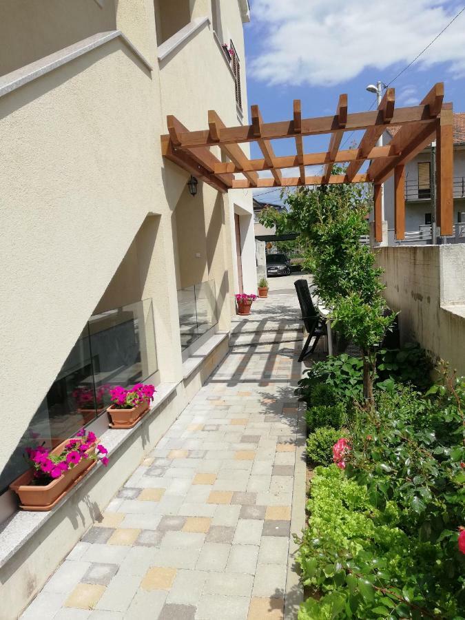 Apartments Rensi ซาดาร์ ภายนอก รูปภาพ